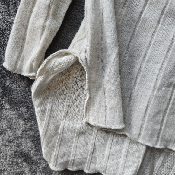 Mote Ribbed Tunic Size Small - Picture 4 of 9